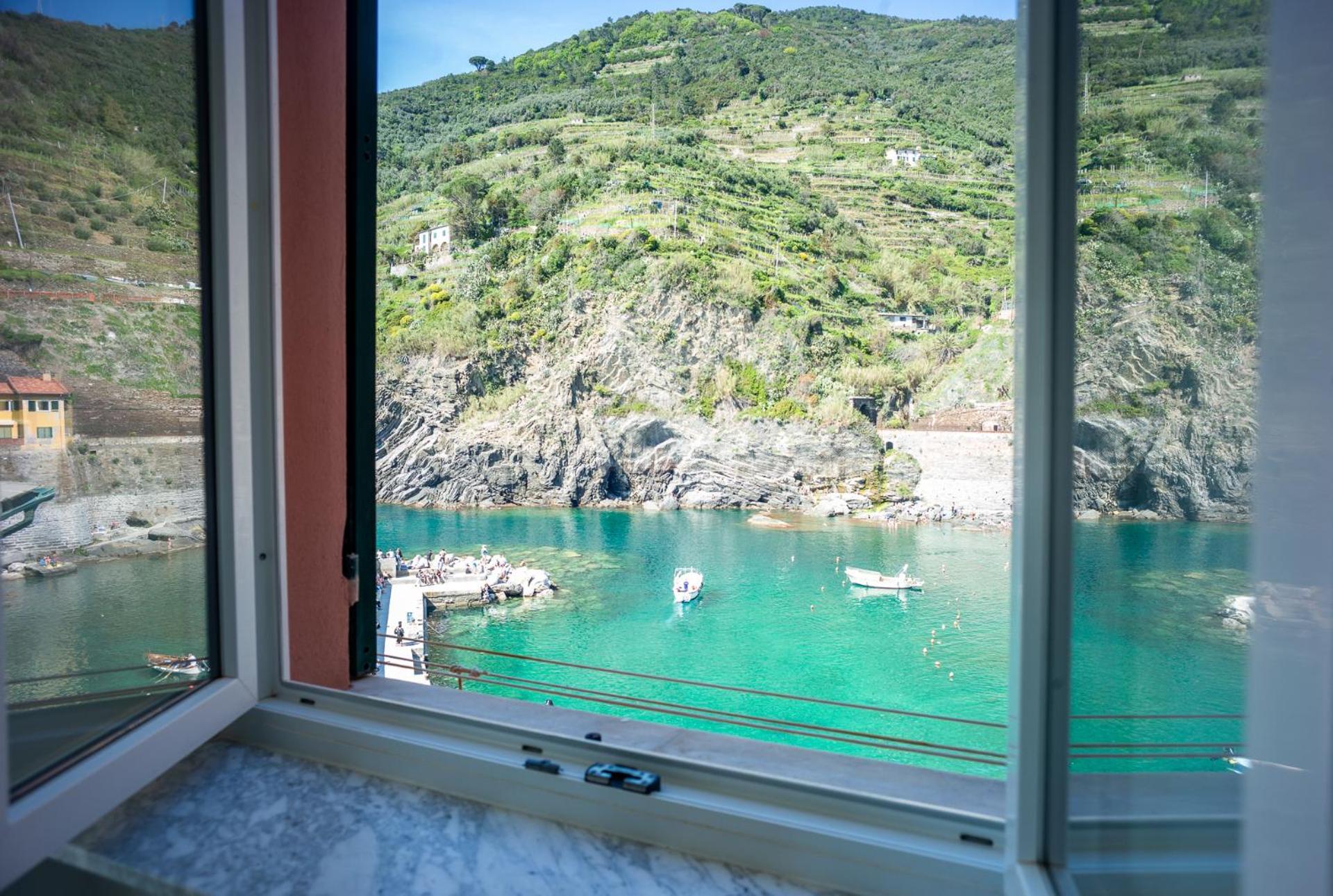 Maemuna Sea View Apartment
